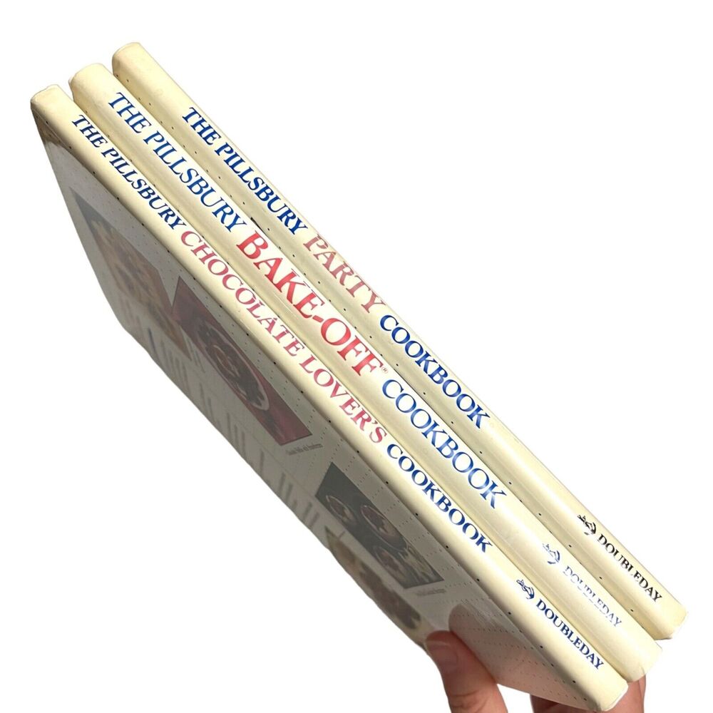 The Pillsbury Cookbook Set of Three Cookbooks Party Bake Off Chocolate Lovers